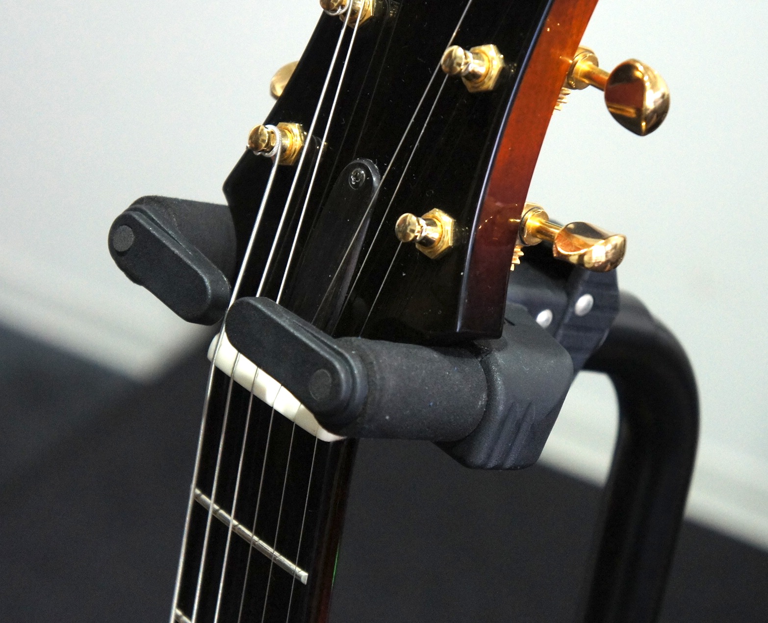 クラシック ワイドネック対応 HERCULES ヘッド部折り畳み可能 GS415B+ ギタースタンド GS415B PLUS ギター、ベース
